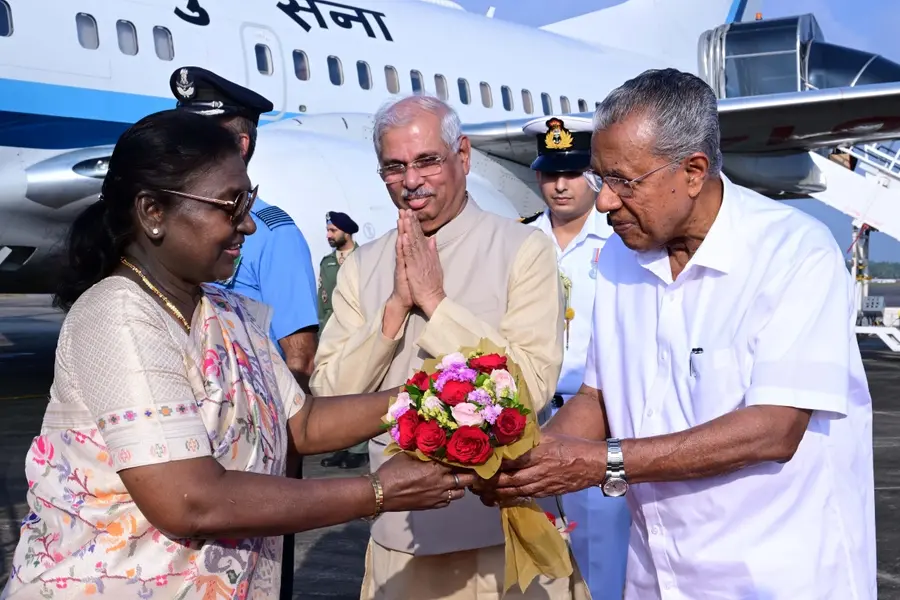 President Murmu joins historic Kerala Navy Day event with warships and aircraft display