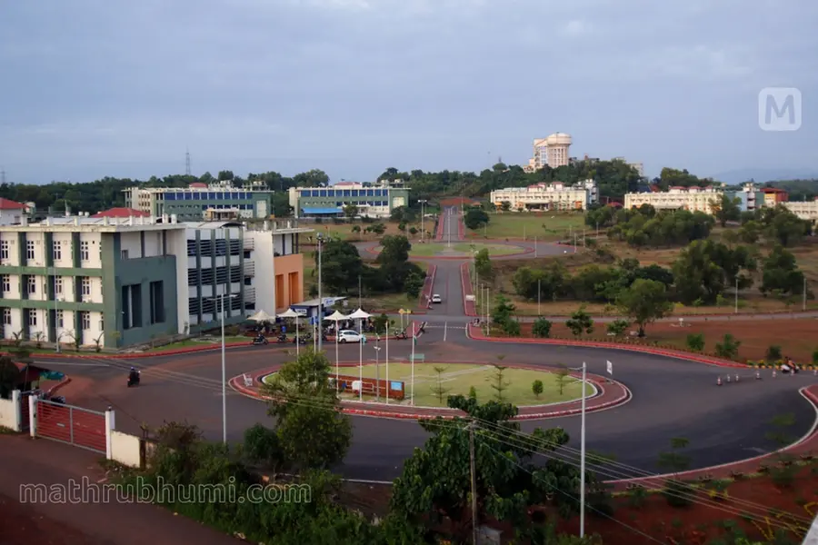 പഠനത്തോടൊപ്പം ജോലിയും നൽകി കേന്ദ്ര സർവകലാശാല