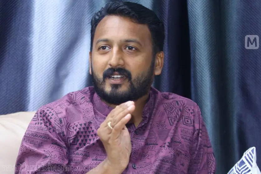 ഒടുവിൽ കൈവിട്ട് പാർട്ടിയും; അനിവാര്യമായ പതനത്തിലേക്ക് രാഹുൽ മാങ്കൂട്ടം