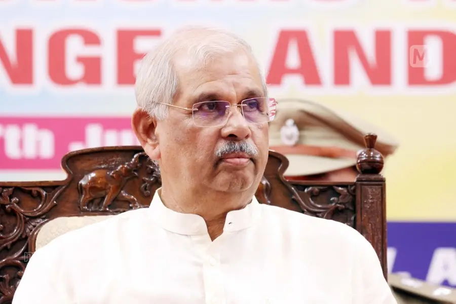 മുഖ്യമന്ത്രിയുടെ നിർദ്ദേശം തള്ളി ഗവർണർ; സിസ തോമസിനെയും പ്രിയ ചന്ദ്രനെയും വിസിയാക്കാൻ ശുപാർശ