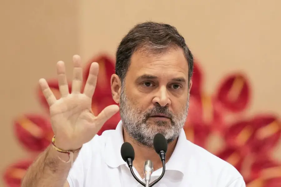 പ്രതിപക്ഷനേതാവിനെ കാണേണ്ടെന്ന നിർദേശം: ബിജെപിക്ക് പേടിയെന്ന് രാഹുൽ