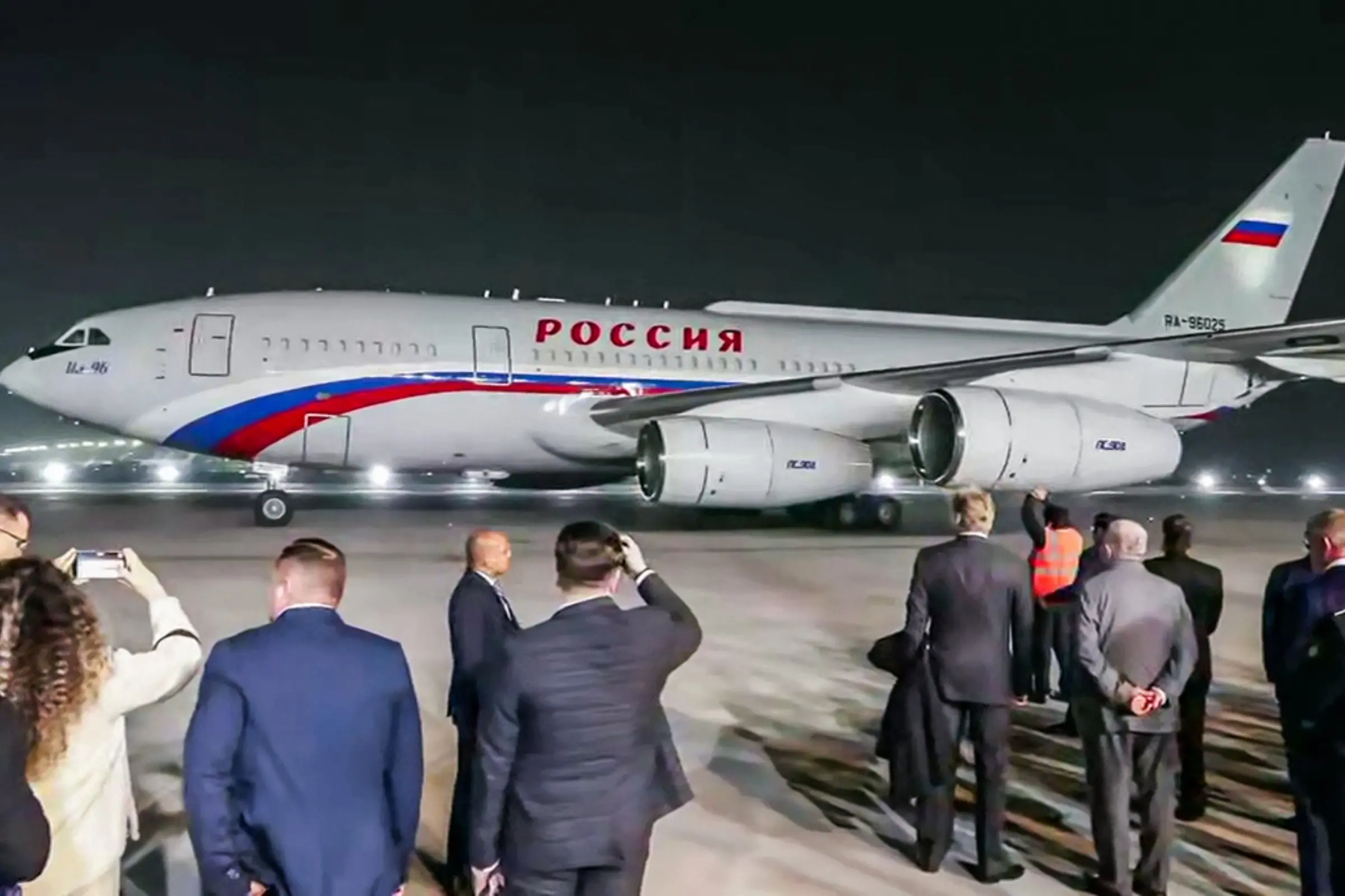Russian President Vladimir Putin's plane at Palam airport, in New Delhi | Photo: ANI