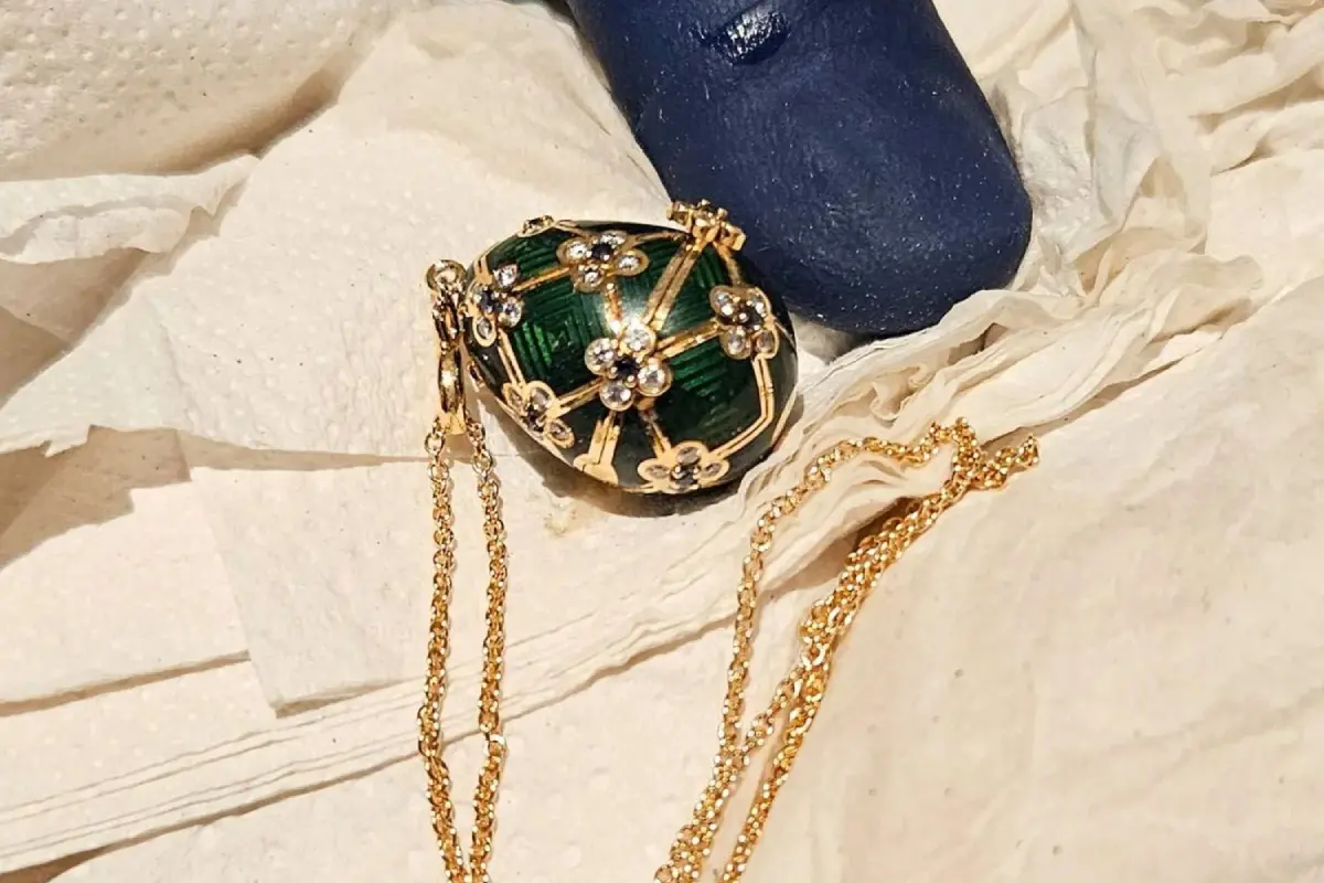 Faberg&eacute; egg pendant | Photo: New Zealand Police