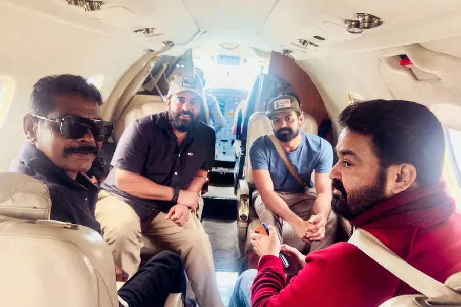 ‘Absolute joy’ Nivin Pauly shares private jet photos with Mohanlal, Pranav and Antony Perumbavoor | What’s happening?