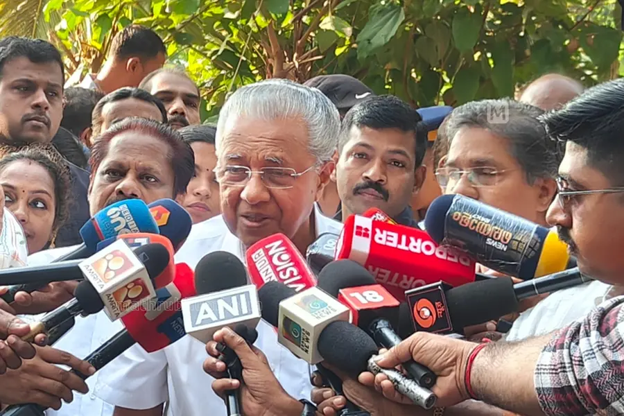 'ശബരിമല ഏശില്ല,കോൺഗ്രസിലെ സ്ത്രീലമ്പടൻമാർ എന്താണ് കാണിച്ചുകൂട്ടുന്നത്, പുറത്ത് വന്നതിനേക്കാൾ വലുത് വന്നേക്കാം'
