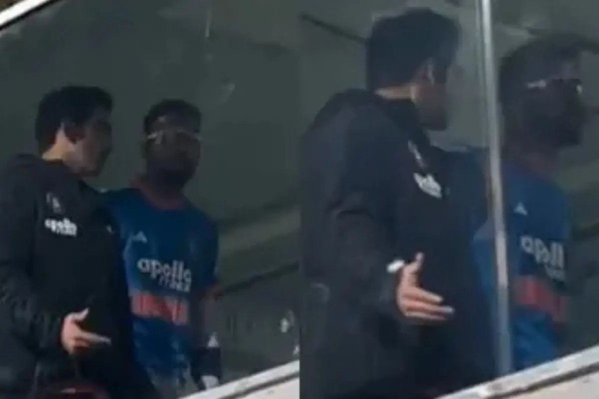 India head coach Gautam Gambhir (Left) with vice-captain Hardik Pandya during the second T20I against South Africa; a post-match dressing-room clip featuring the duo has since gone viral. Screengrab: X