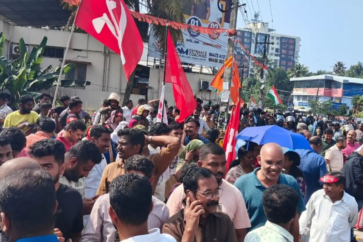 LDF workers celebrating early leads in Thiruvananthapuram | Photo: Mathrubhumi