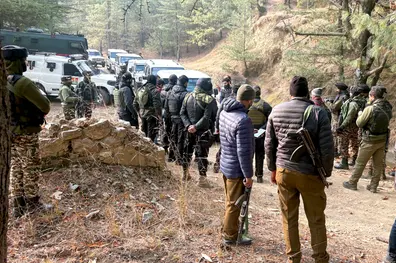 Over 150 OGWs detained as J&K police intensify crackdown in Srinagar