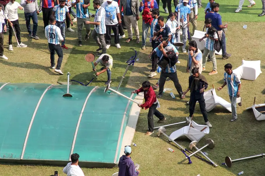 Angry fans vandalise the Salt Lake Stadium
