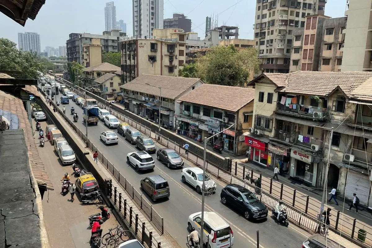 The Elphinstone Road overbridge between Parel and Prabhadevi in Mumbai, slated for demolition during an extended Central Railway mega block later this month to clear the alignment for the Sewri-Worli Elevated Connector. Photo: X