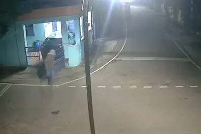 Sivakasi CCTV footage captures 70-year-old woman foiling jewellery snatching attempt