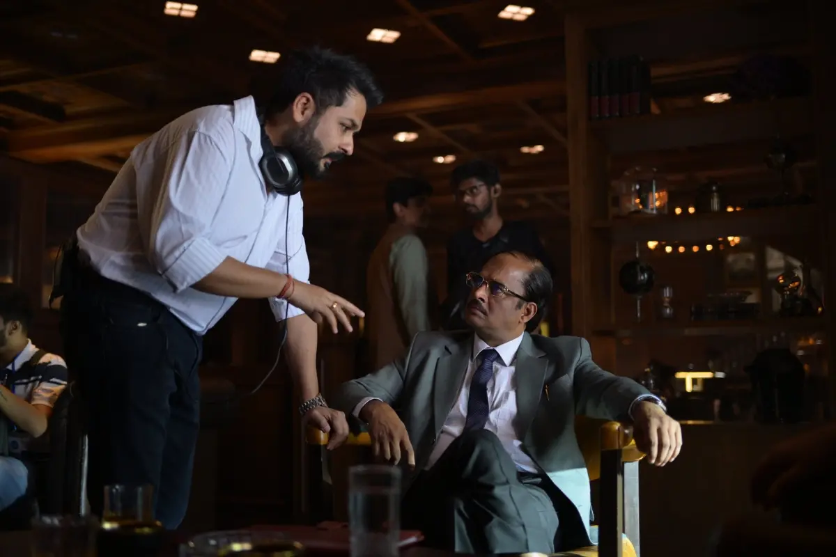 R Madhavan (R) with the director of 'Dhurandhar' Aditya Dhar | @jiostudios on X