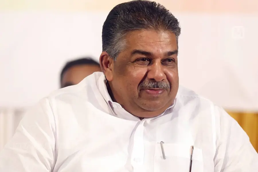ആരെയാണ് ഇവർ ഭയപ്പെടുന്നത്?, ആദ്യം 187 സിനിമകൾക്ക് അനുമതി നിഷേധിച്ചിരുന്നു- സജി ചെറിയാൻ