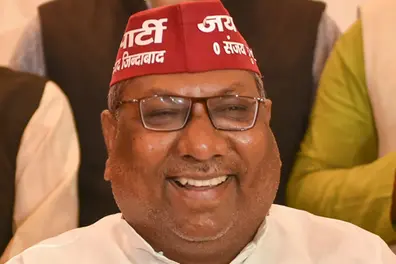 ‘What if he had touched her elsewhere?’: Sanjay Nishad’s defence of Nitish Kumar sparks fury | VIDEO
