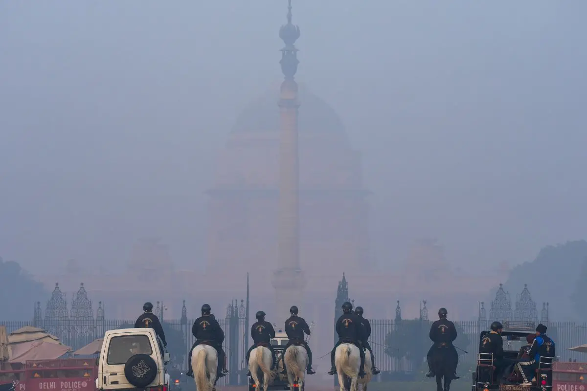 The President's Bodyguards (PSG) proceed towards the Rashtrapati Bhavan on a smoggy winter morning, in New Delhi, Wednesday, Dec. 17, 2025. (PTI Photo/Salman Ali)