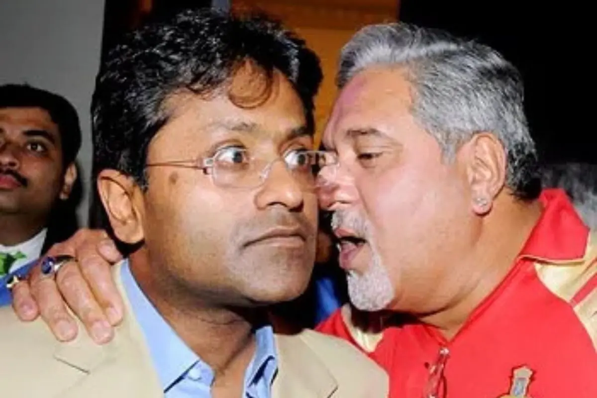Lalit Modi and Vijay Mallya pose together during an earlier private gathering in London, a photograph that has repeatedly resurfaced amid their ongoing legal battles in India. Photo: X