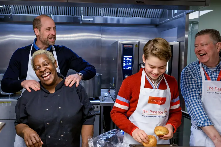 Prince William brings his son to same homeless shelter he first visited with Princess Diana | WATCH