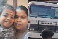 പാലക്കാട് സ്കൂട്ടറിന് പിന്നിൽ ടോറസ് ലോറി ഇടിച്ചു; അമ്മയും കുഞ്ഞും മരിച്ചു