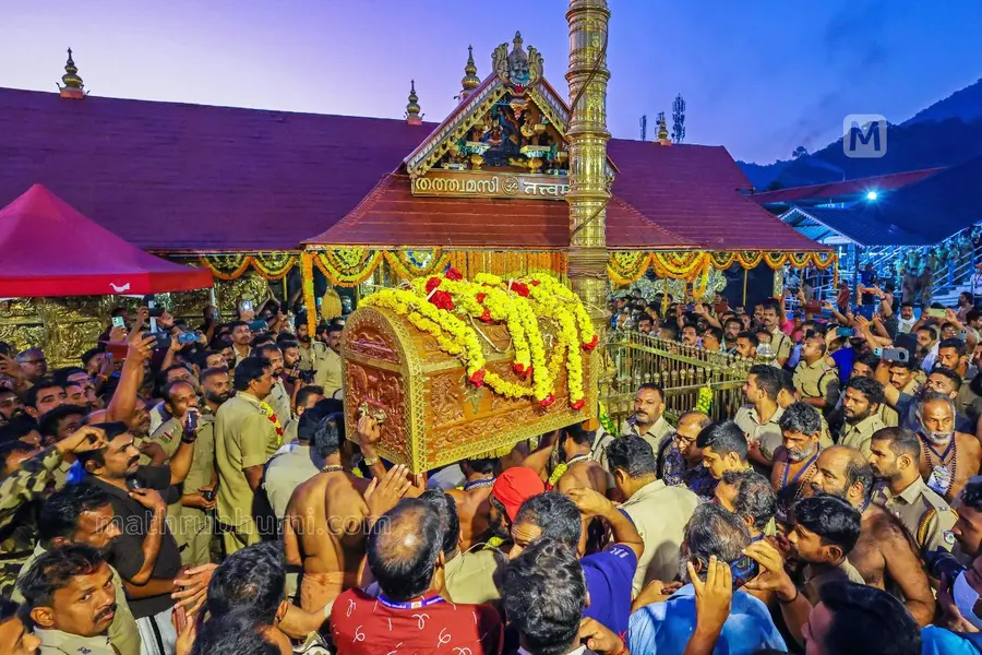 Thanka Anki procession