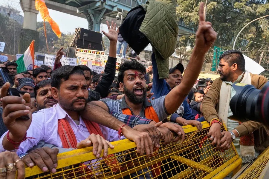 Chaos at Bangladesh high commission as protesters clash with police; 40 detained