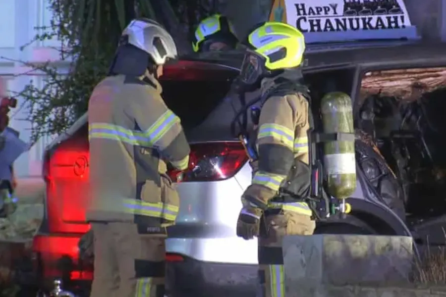 Melbourne Police probe suspected arson of car displaying Hanukkah sign after Bondi beach attack