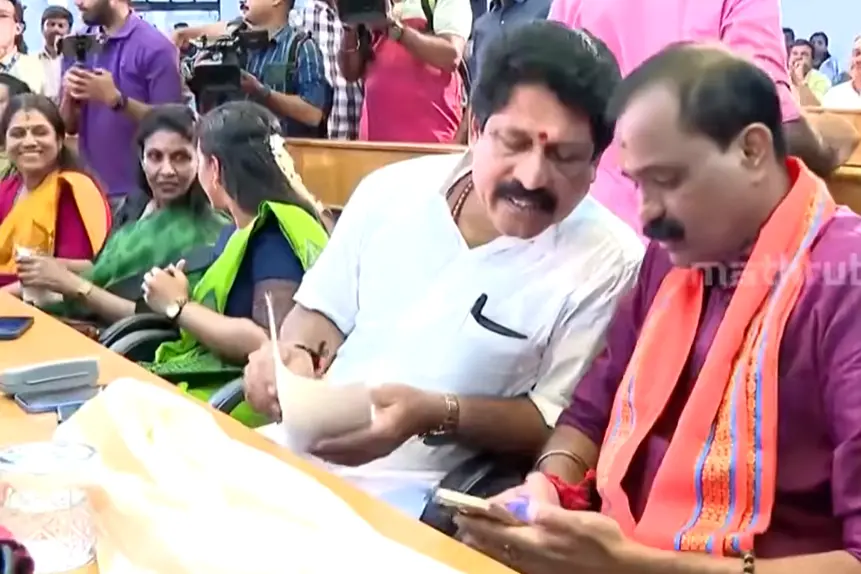 തിരുവനന്തപുരത്ത് രാജേഷ് മേയർ, പരാതിയുമായി CPM, നിരസിച്ച് കളക്ടർ,രണ്ട് UDF വോട്ട് അസാധു