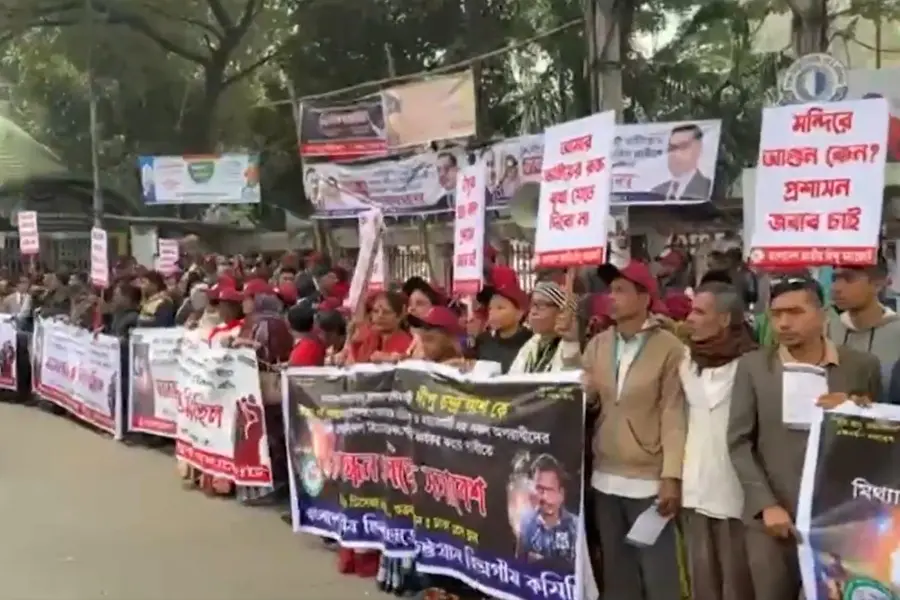 Members of National Hindu Mahajot protest at Dhaka press club