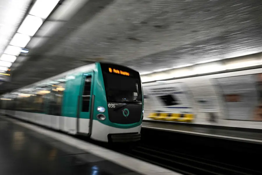 Three women stabbed in Paris Metro; suspect in custody