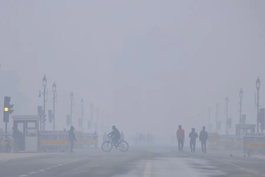 Delhi air quality slips to ‘very poor’ as AQI hits 390; orange alert for dense fog