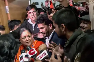 Cow carcass disposal row: Vigilantes stop Vasundhara Raje’s convoy near Kota