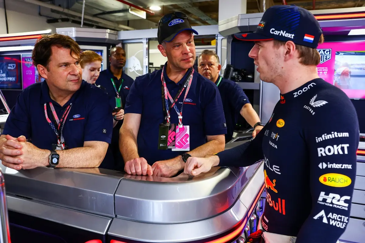 File: Jim Farley, CEO of Ford, Mark Rushbrook of Ford and Max Verstappen | Photo: Mark Thompson/Getty Images