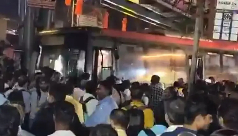 Bus involved in the accident in Mumbai