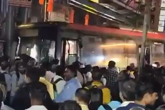 Bus involved in the accident in Mumbai