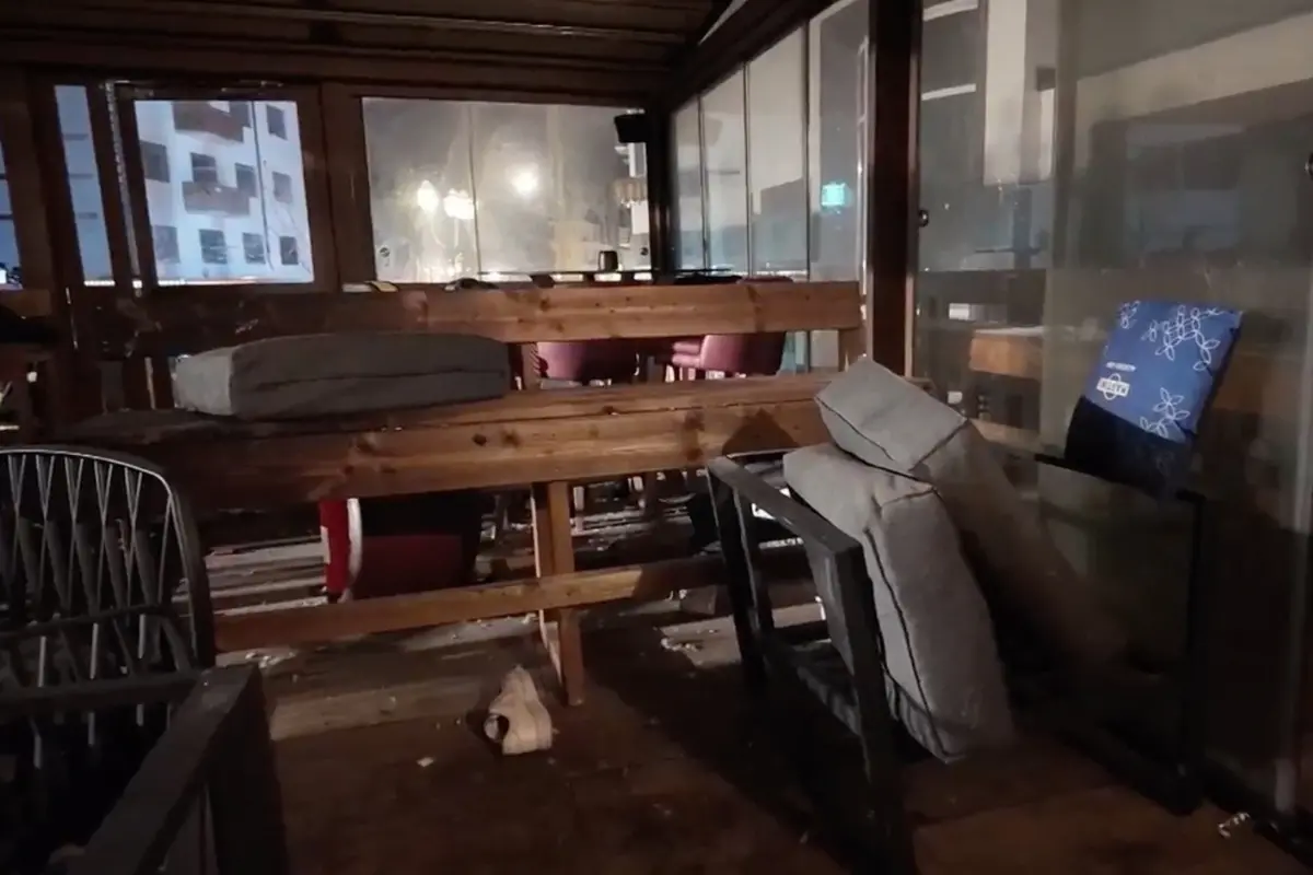 The interior building where a fire broke out leaving people dead and injured, during New Year's celebration, in Crans-Montana | Photo: AP