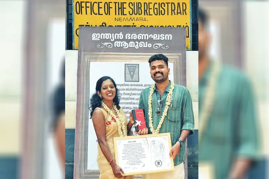 ഭരണഘടന കൈമാറി; ആമുഖപ്രതിജ്ഞയോടെ വിവാഹം, പുതുവർഷത്തിൽ ജിതിനും ശീതളും പുതുജീവിതത്തിലേക്ക്