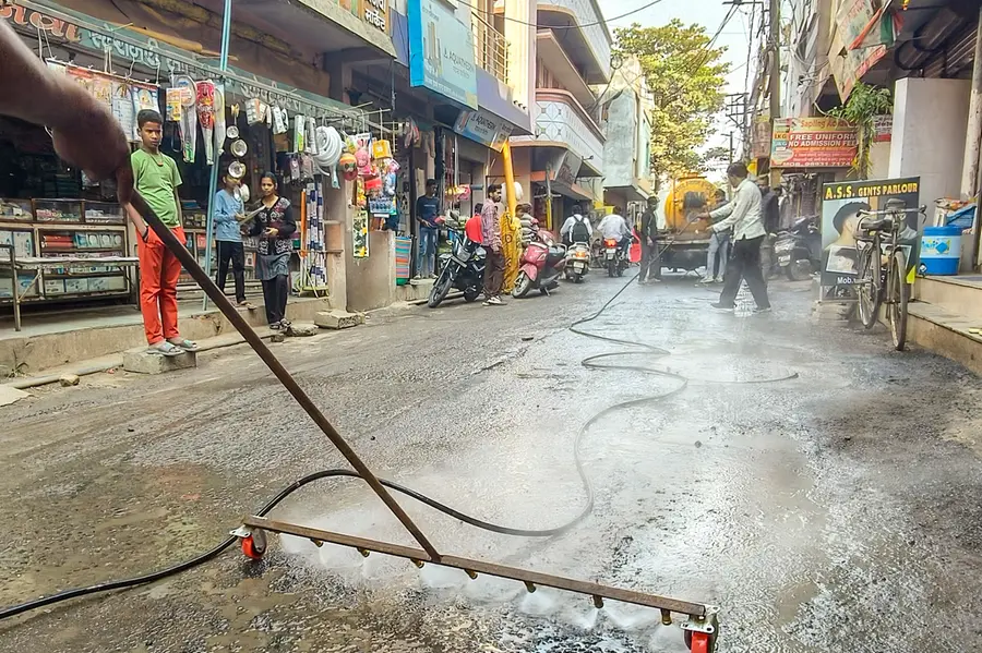 9 മരണം, 1400 രോഗികൾ; 6 മാസമായ കുഞ്ഞും മരിച്ചു, ഇന്ത്യയിലെ ഏറ്റവും വൃത്തിയുള്ള നഗരം പ്രതിസന്ധിയിൽ?
