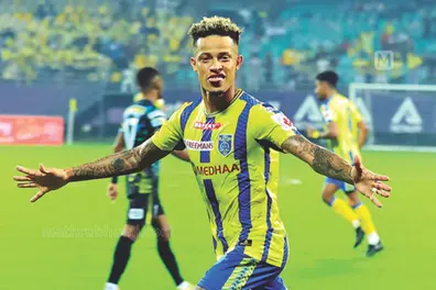 Moroccan winger Noah Sadaoui leaves Kerala Blasters amid ISL crisis