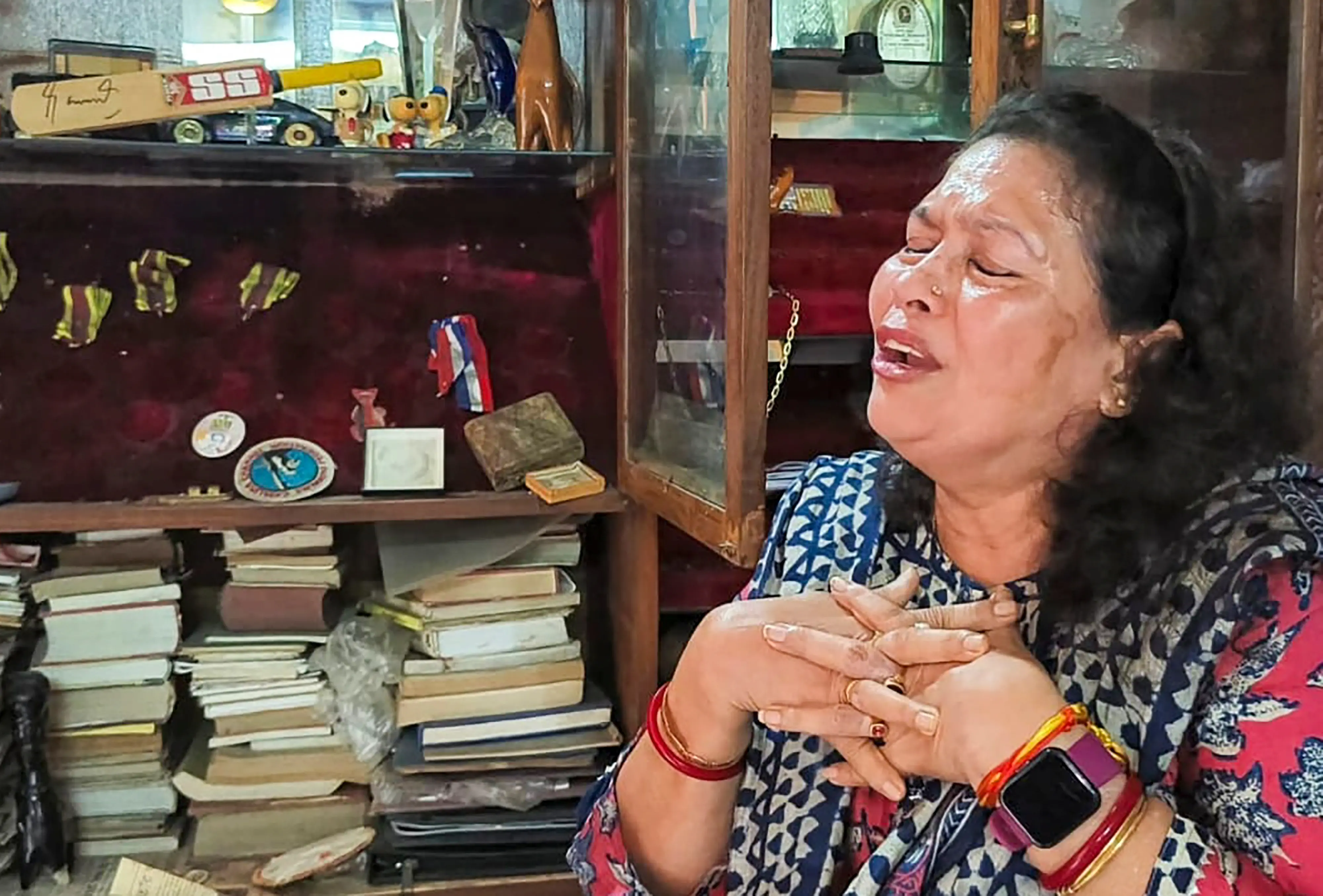 Former swimmer and Padma Shri awardee Bula Chowdhury breaks down in tears after a previous burglary at her ancestral home in West Bengal,  | File photo: PTI