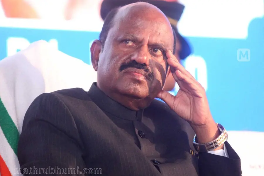 'ഗേറ്റ് കീപ്പറെ കാണാനല്ല പെരുന്നയിലെത്തുന്നത്'- NSS നേതൃത്വത്തിനെതിരെ സി.വി. ആനന്ദബോസ്