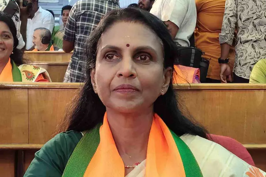 മേയറാക്കാമെന്ന് പറഞ്ഞാണ് മത്സരത്തിനിറക്കിയത്; പോടാ പുല്ലേ പറയാത്തത് ജയിപ്പിച്ചവരെ ഓർത്ത്- ശ്രീലേഖ