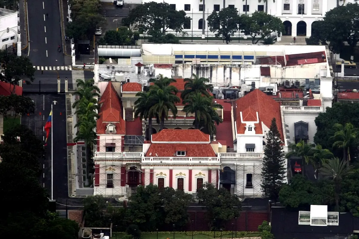 Aerial view of the Miraflores presidential palace in Caracas | Photo: AFP