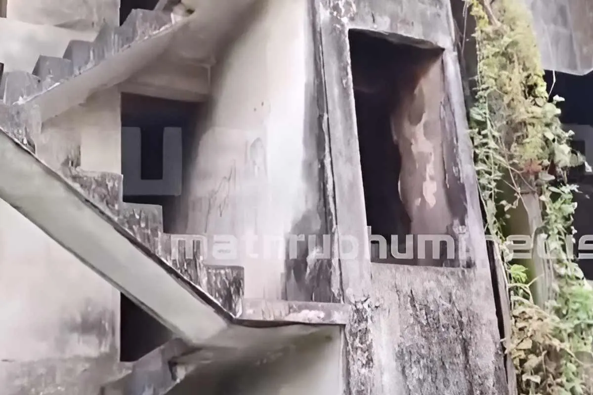 മൃതദേഹം കണ്ടെത്തിയ ഫ്‌ളാറ്റ് സമുച്ചയം | Screengrab: Mathrubhumi News