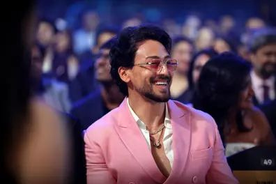 ‘I can do the most difficult stunt, but 10 days before a flight my...’: Tiger Shroff opens up