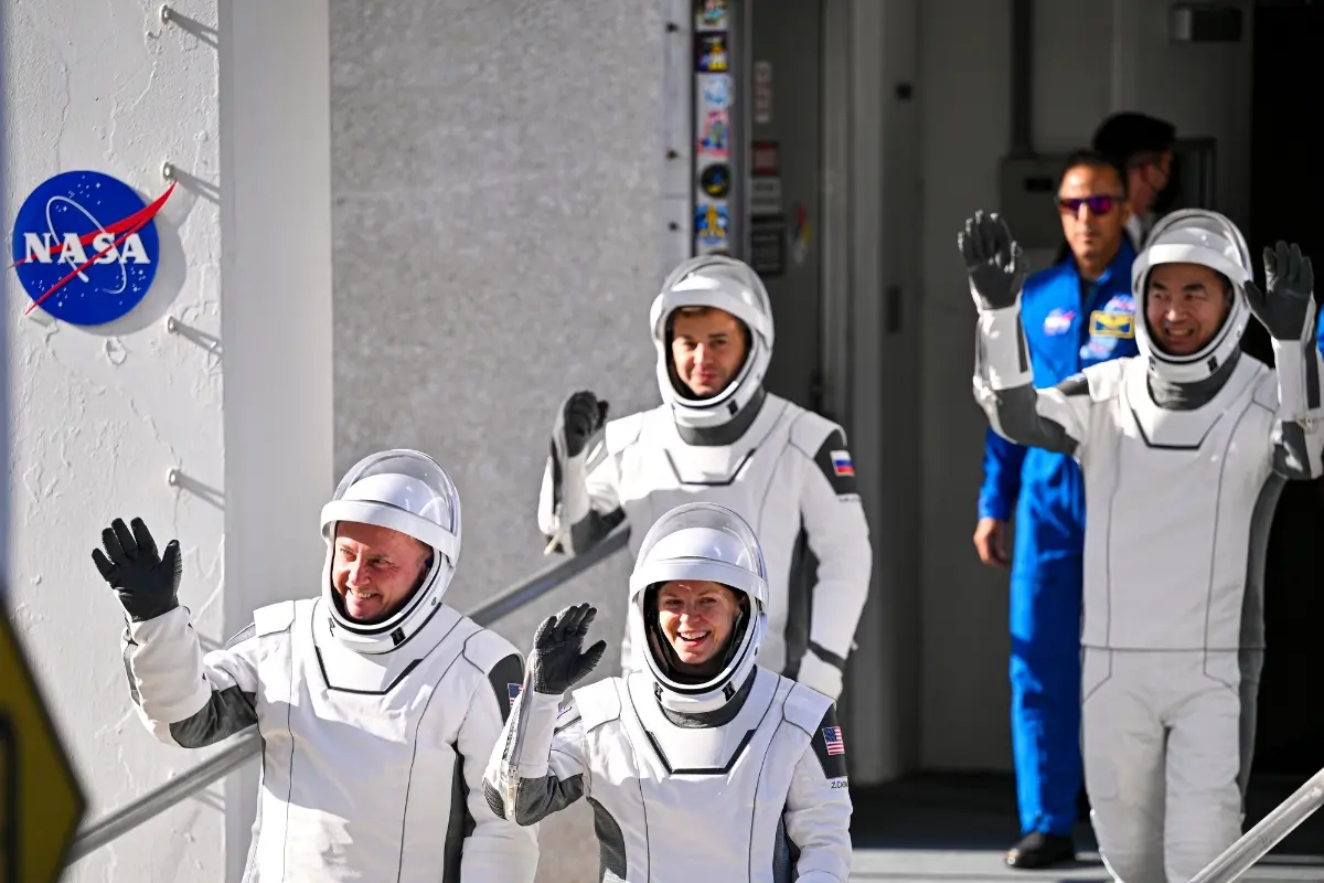 File: Roscosmos cosmonaut Oleg Platonov, Jaxa astronaut Kimiya Yui, NASA astronaut Mike Fincke, and NASA astronaut Zena Cardman | Photo: Miguel J. Rodriguez Carrillo/Getty Images