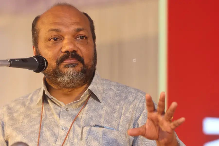 ‘കോൺഗ്രസും ലീഗും തമ്മിൽ സീറ്റിലെ അന്തരം കുറയുന്നു, കോൺഗ്രസിൽ BJP മനസ്സുള്ളവർ കൂടുന്നു’