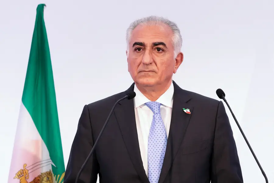 Trump ready to help, do not leave the streets: Exiled crown prince Pahlavi to Iranian protesters