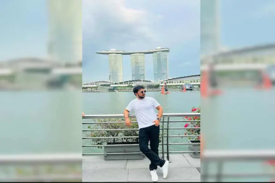 കോടീശ്വരന്മാരും ബസ്സിൽ; സിങ്കപ്പൂരിലെ കൾച്ചറൽ ഷോക്കുകളെക്കുറിച്ച് ഇന്ത്യൻ എഞ്ചിനീയർ
