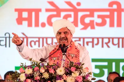 Using AI, we'll identify and deport 100% illegal Bangladeshis from Mumbai: Fadnavis