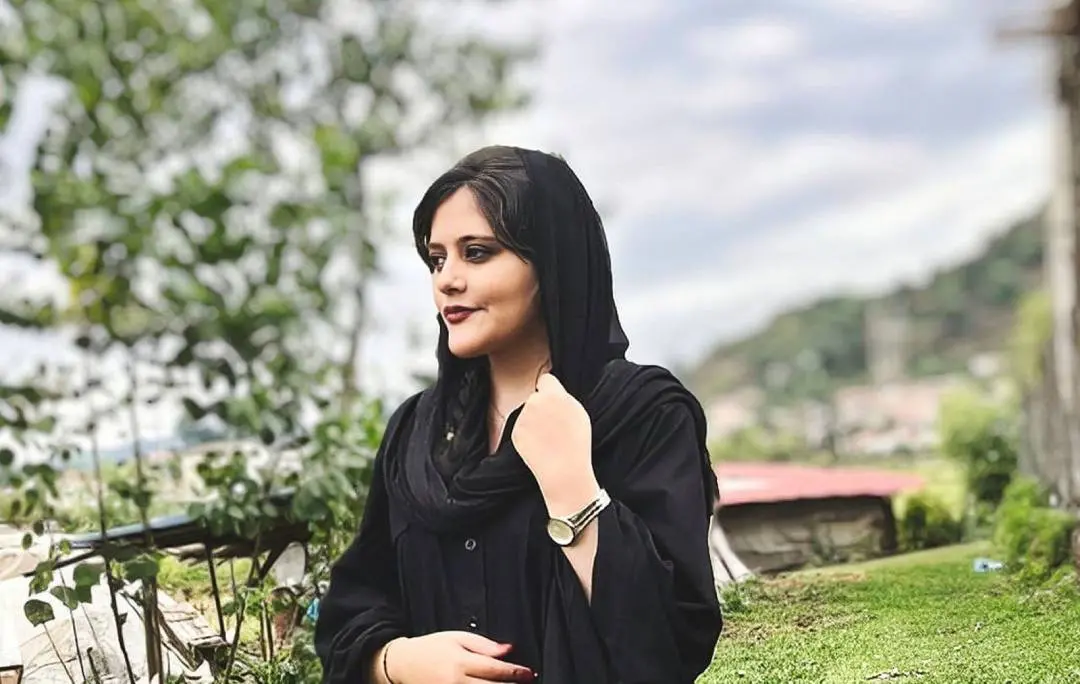 വിപ്ലവത്തിലൂടെ ഖമേനി സ്ഥാപിച്ച ഇസ്ലാമിക റിപ്പബ്ലിക്ക് അട്ടിമറിയുടെ വക്കിൽ; കലാപങ്ങളുടെ ചരിത്രം