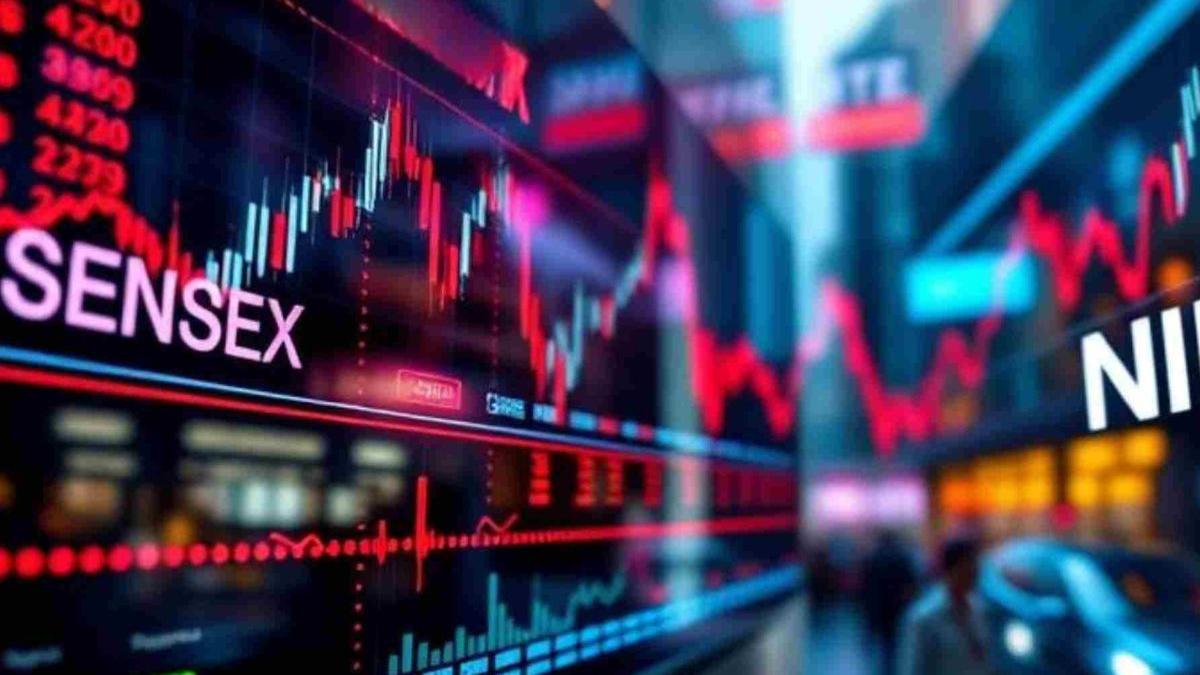 Sensex Turns Choppy, Nifty Holds Above 25,700 As IT Index Crashes 6% Amid Global Tech Selloff